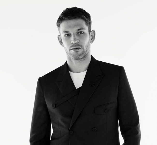 Для любых мужчин: Ким Джонс представил капсулу Dior Men и сам снялся в кампейне