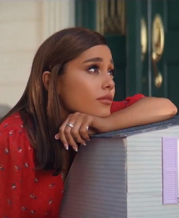 Видео Арианы Гранде «Thank U, Next» побило рекорд на YouTube