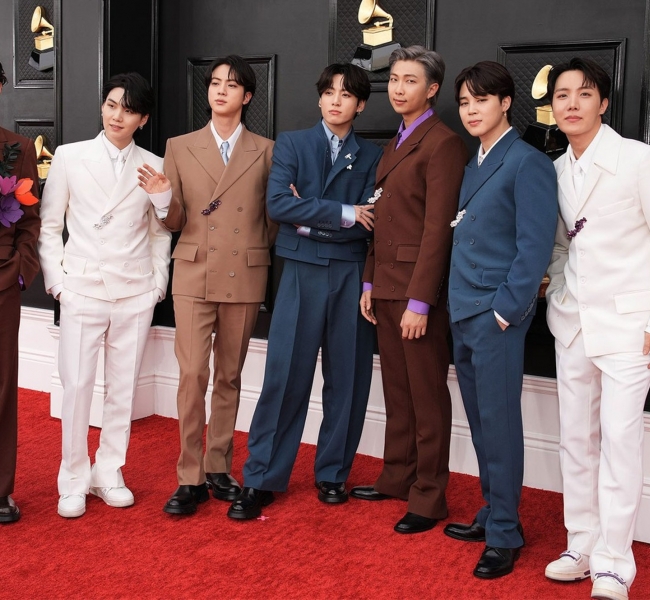 BTS пройдуть обов'язкову військову службу в Південній Кореї
