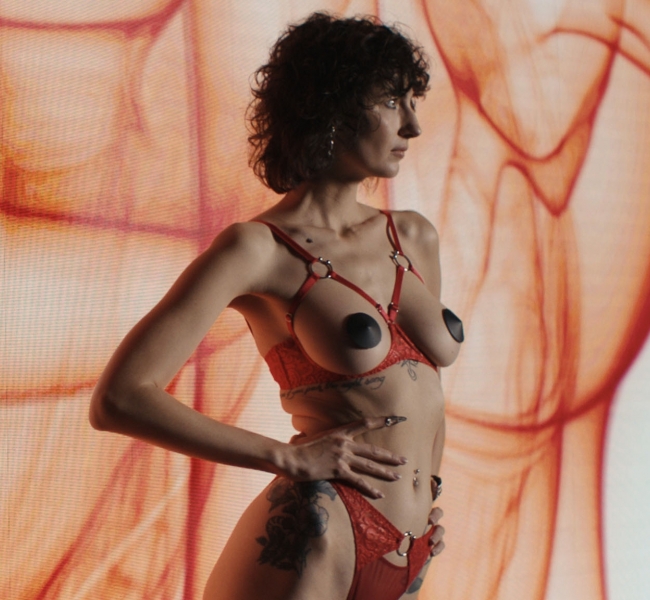 Zhilyova Lingerie служить любові до себе та сексуальній привабливості з капсулою до Дня Святого Валентина