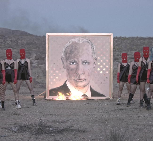PUSSY RIOT збираються наживо виконати «прах путіна» у Deitch gallery