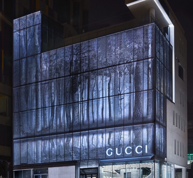 Новый флагманский бутик Gucci в Сеуле вдохновлен традиционными домами Кореи
