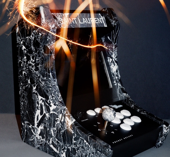 В письме Санте: Оцените праздничный дроп Saint Laurent