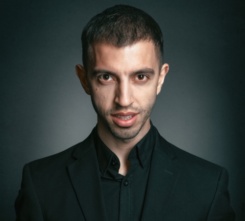 Тікток-зірка та переможець «Ліги сміху» Ваня Люленов випустив пісню про кохання під час війни