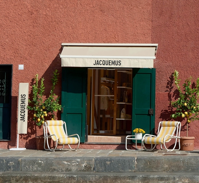 JACQUEMUS приносить тиху розкіш в Італію з Portofino Pop-Up