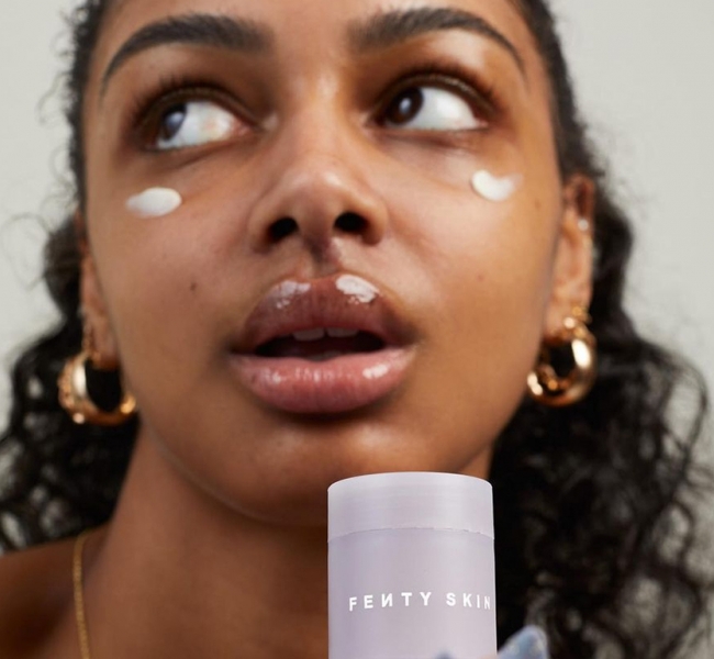 Новий крем-крапля від FENTY SKIN — це ваше рішення для тих темних кіл під очима