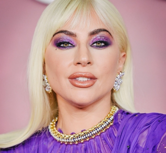 Посмотрите не фееричную Леди Гагу на премьере «Дома Gucci»