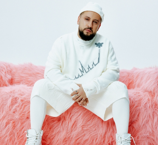 Кохання космічних масштабів: MONATIK & T.Mosca презентують “теплий” дроп