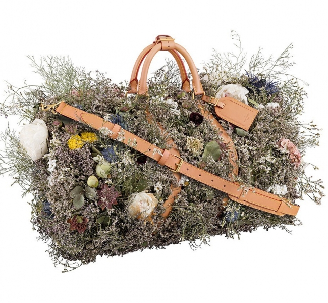 Цветы и сумки: Нашумевшая коллекция аксессуаров Louis Vuitton SS20 от Вирджила Абло