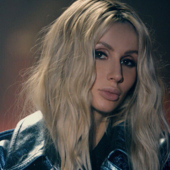 LOBODA представила экранизацию новой баллады "Лети"