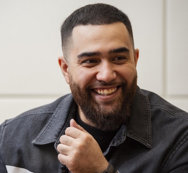 Казахский рэпер Jah Khalib представил новый альбом, записанный в Киеве с украинскими артистами