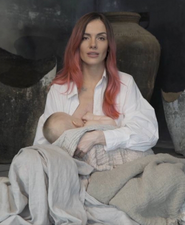 MamaRika випустила пісню-присвяту всім українським матерям
