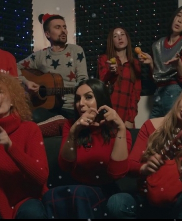 Очень милое рождественское видео от Jamala и Enjoy! Records