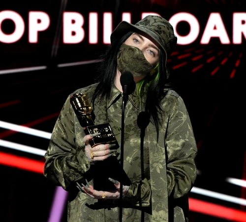 Билли Айлиш и Тейлор Свифт лидируют: Вот все победители премии Billboard Music Awards 2020