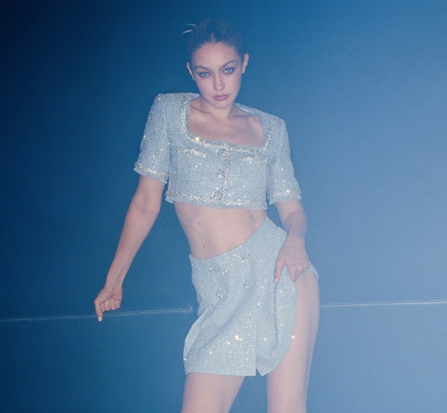 Gigi Hadid та self-portrait Reunite для RESORT 2024