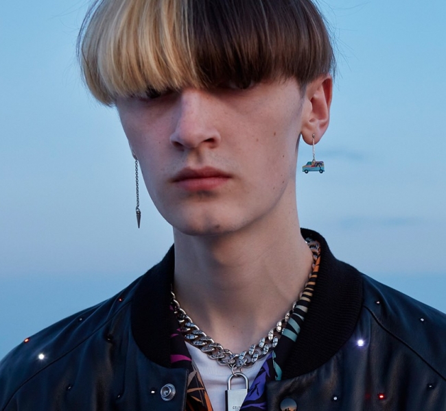 CELINE представили коллекцию HOMME SS21, вдохновившись звёздами TikTok