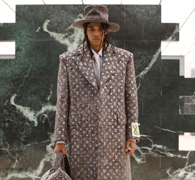 Louis Vuitton представили капсулу стильных аксессуаров из переработанных материалов