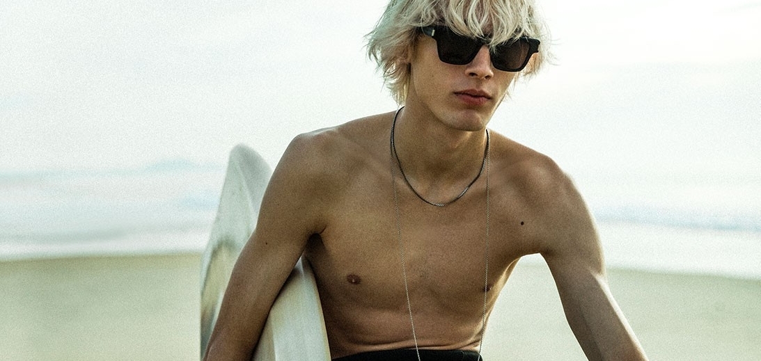 Байки и доски: Saint Laurent выпустили крутой дроп стильных предметов