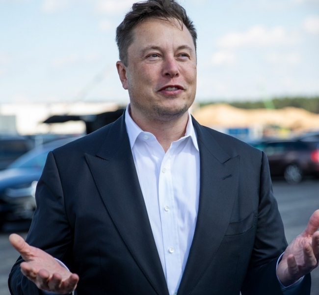 Илон Маск продаст акции Tesla на $6 миллиардов, если это решит проблему мирового голода
