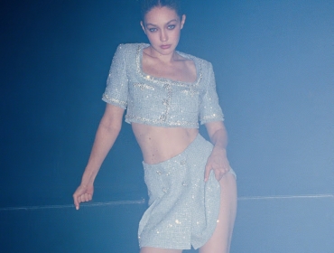 Gigi Hadid та self-portrait Reunite для RESORT 2024