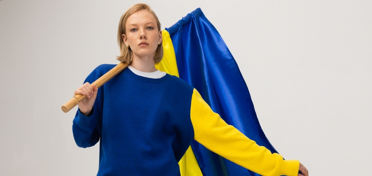 Бренд VIKA ADAMSKAYA випустив патріотичну капсулу BORN IN UKRAINE
