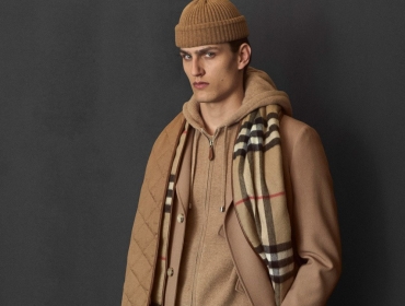 Дань уличной моде: Burberry представили смелую круизную коллекцию