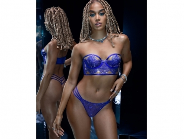 Сексапильная Жасмин Сандерс — лицо (и тело) новой капсулы Savage x Fenty