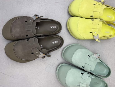 Зверніть увагу на майбутні токійські мюлі Dior X Birkenstock
