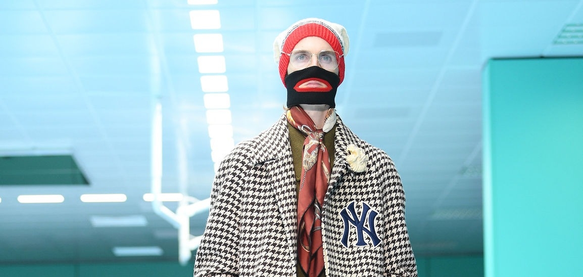 Gucci обвинили в расизме за блекфейс-свитер