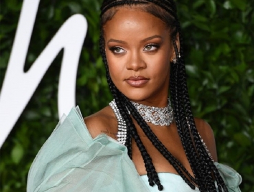 Номинанты и триумфаторы премии British Fashion Awards 2019