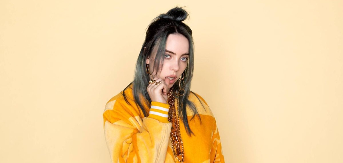 В шкафу у звезды: Billie Eilish эксклюзивно продемонстрировала свой яркий и смелый гардероб