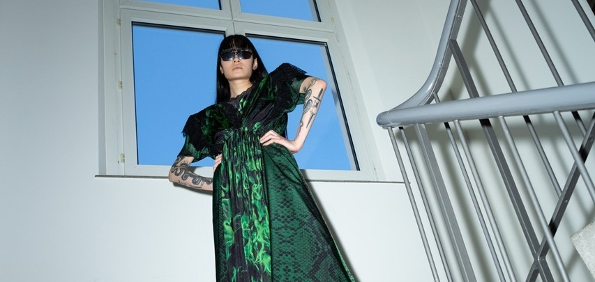 Бренд Vetements повзрослел, но не перестал эпатировать публику в коллекции FW21