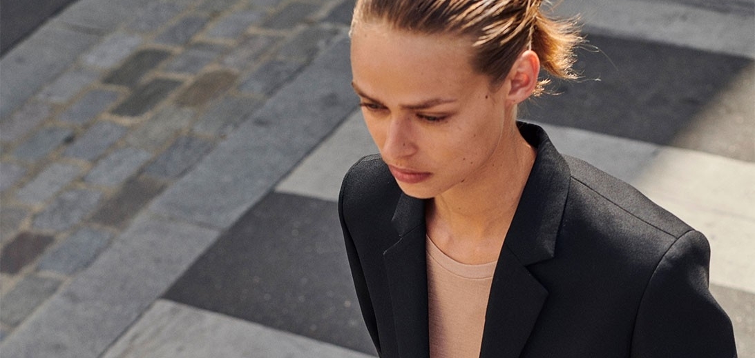 Неустаревающие вещи в Street Style кампейне Core by COS