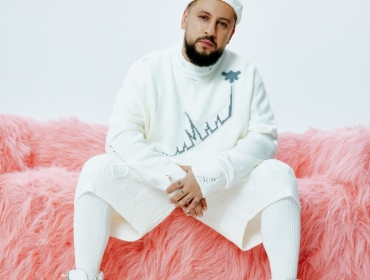 Кохання космічних масштабів: MONATIK & T.Mosca презентують “теплий” дроп