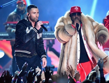 Всем не понравилось: Смотрите выступление Maroon 5, Travis Scott и Big Boi на Super Bowl 2019