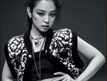 Лицом лыжной капсулы CHANEL стала звезда K-pop ДЖЕННИ ИЗ BLACKPINK