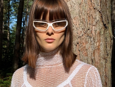 Burberry исследует интерьер и природу в кампании SS21 в объективе Юргена Теллера