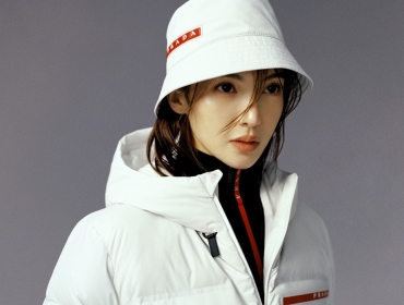 Новые технологии и молодые инфлюенсеры в новом кампейне Prada Linea Rossa