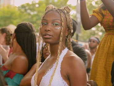 Черные пантеры: Самые смелые бьюти-образы на фестивале Afropunk 2019 в Бруклине