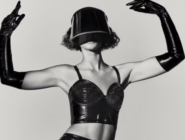 Adidas X Ivy Park випускає фінальну колекцію «Ivy Park Noir»