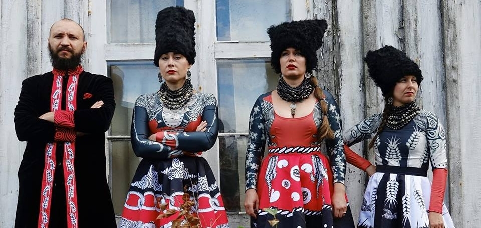 DakhaBrakha представили новое видео на песню-саундтрек «Пливе човен» к фильму «Вулкан»