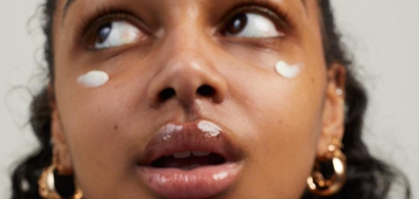 Новий крем-крапля від FENTY SKIN — це ваше рішення для тих темних кіл під очима
