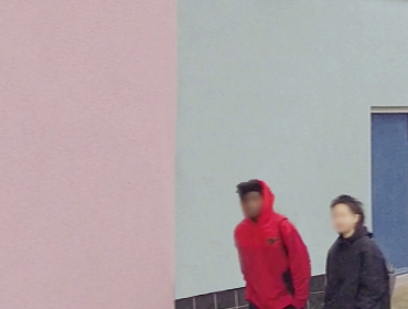 Съемка скрытой камерой и одежда на спутниковой карте: Инновация от Fred Perry х Raf Simons