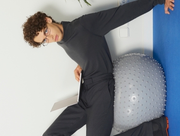 Колекція Camper FW22 демонструє більш передовий дизайн і грайливу теорію кольорів