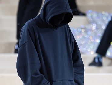 Balenciaga остается самым популярным брендом в мире в четвертом квартале 2021 года