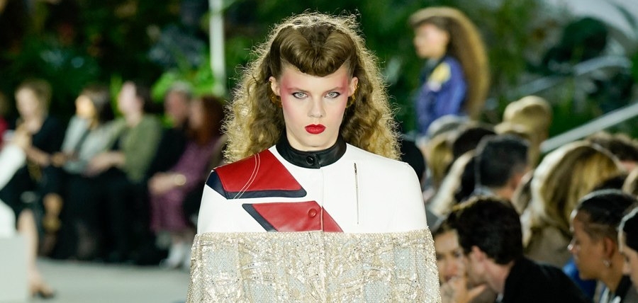 1990-е и кожа на показе Louis Vuitton Cruise 2020