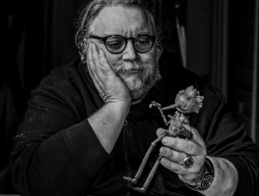 Гильермо дель Торо и Netflix выпустят музыкальный римейк "Пиноккио". В нём сыграют шикарные актеры
