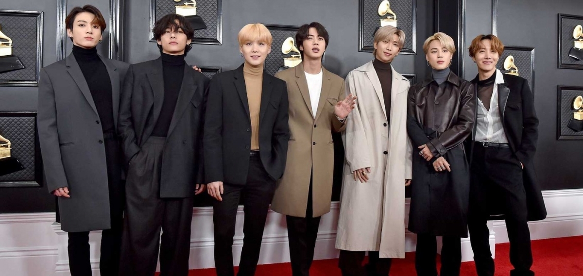 BTS стали первой азиатской группой, которая появилась на обложке легендарного 'Rolling Stone'
