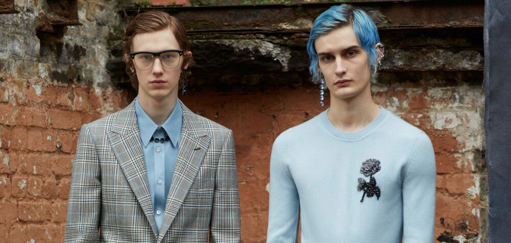 Серьги и костюмы: Лукбук мужской коллекции осень-зима 2019 от Alexander McQueen