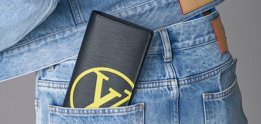 Louis Vuitton представил коллекцию мужских аксессуаров с необычным логотипом